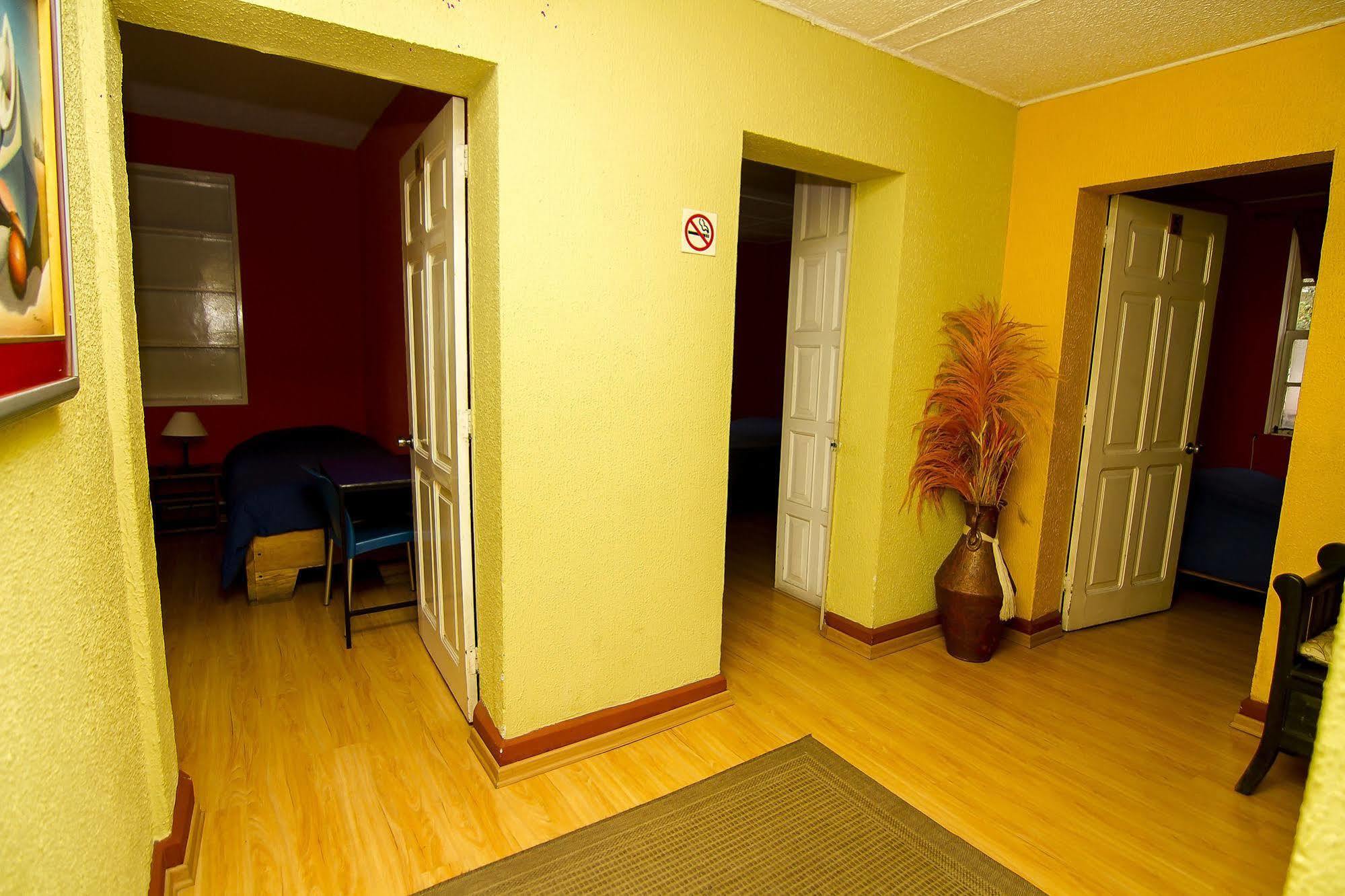 Hostal Alcala Quito Extérieur photo